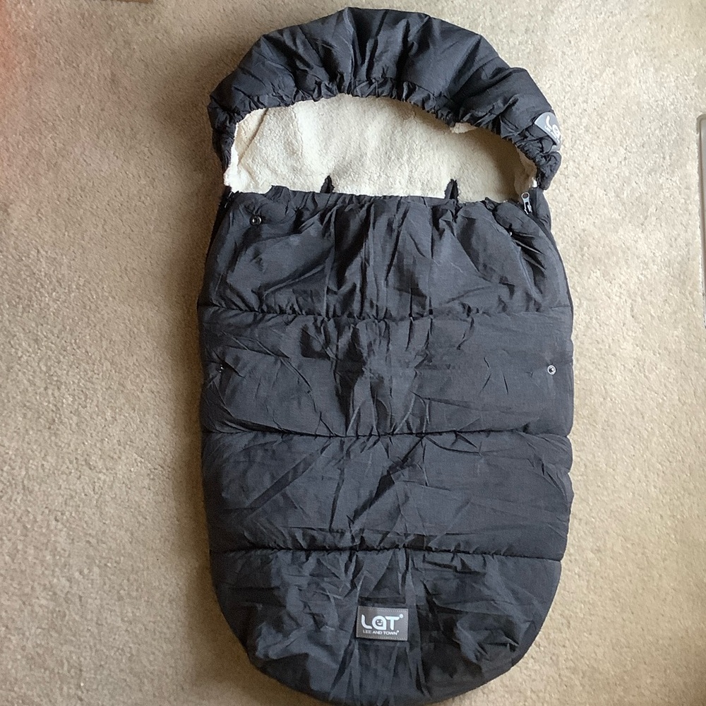 Cozy charcoal grey Stroller Footmuff NWOT - Picture 3 of 10